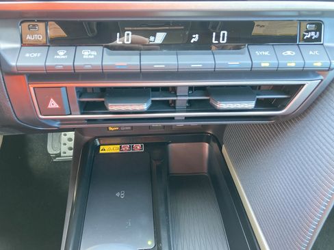 Certified 2026 Toyota Camry SE image 17