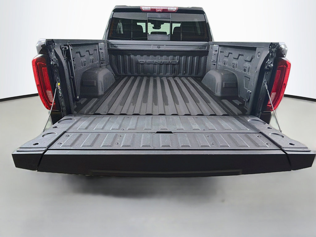 Used 2023 GMC Sierra 1500 Denali w/ Denali Reserve Package AWD/4WD image 16
