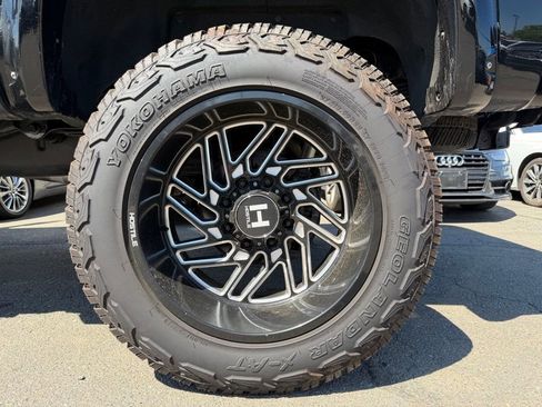 Used 2021 Chevrolet Silverado 2500 LTZ w/ Carhartt Edition AWD/4WD image 39