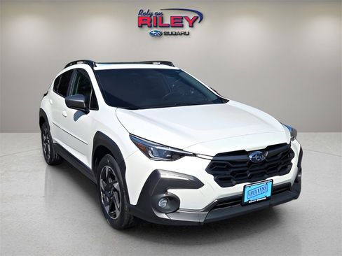 Used 2024 Subaru Crosstrek 2.5i Limited w/ Crosstrek Mirror Package image 7