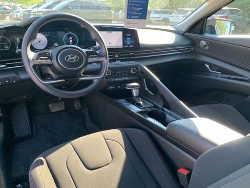 Certified 2023 Hyundai Elantra SEL w/ Convenience Package FWD image 18