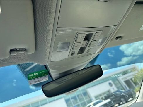 Used 2023 Volkswagen Jetta SE w/ Panoramic Sunroof Package FWD image 25