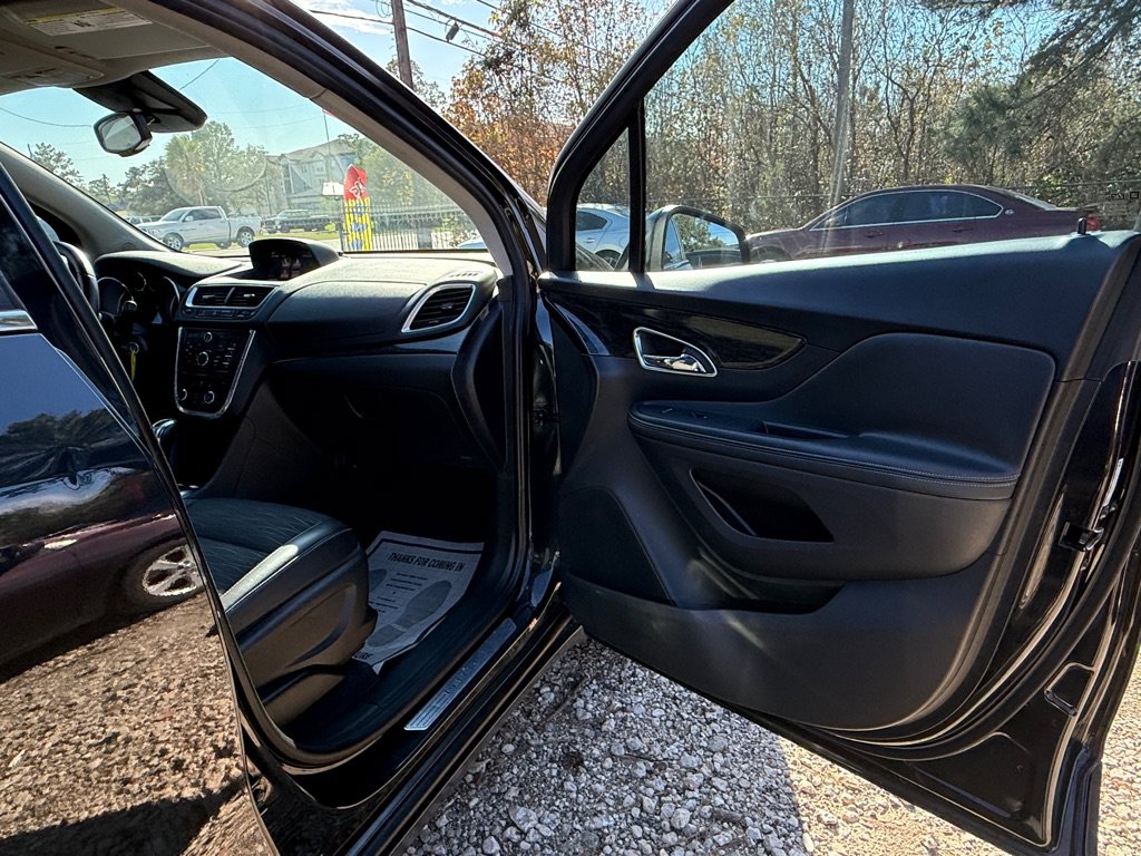 Used 2016 Buick Encore FWD image 25
