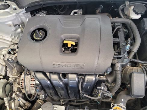 Used 2021 Kia Forte LXS FWD image 30