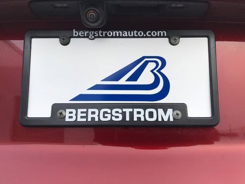 Used 2022 Buick Envision Essence w/ Technology Package I image 21