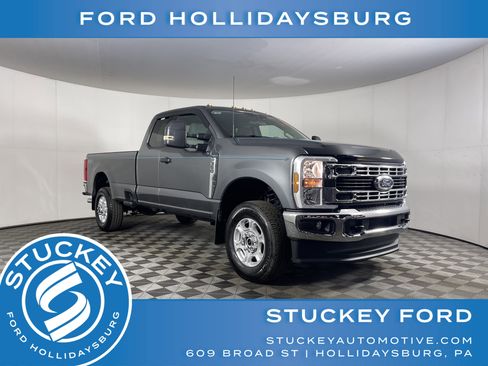 Used 2025 Ford F350 XLT w/ FX4 Off-Road Package image 1