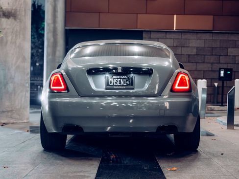 Used 2014 Rolls-Royce Wraith RWD image 2