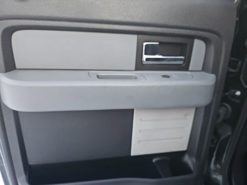 Used 2013 Ford F150 XLT w/ Luxury Equipment Group image 22