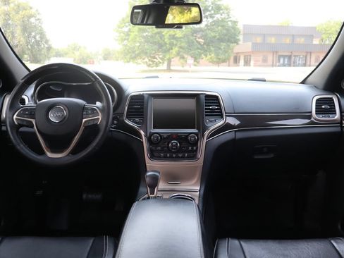 Used 2016 Jeep Grand Cherokee Overland AWD/4WD image 15