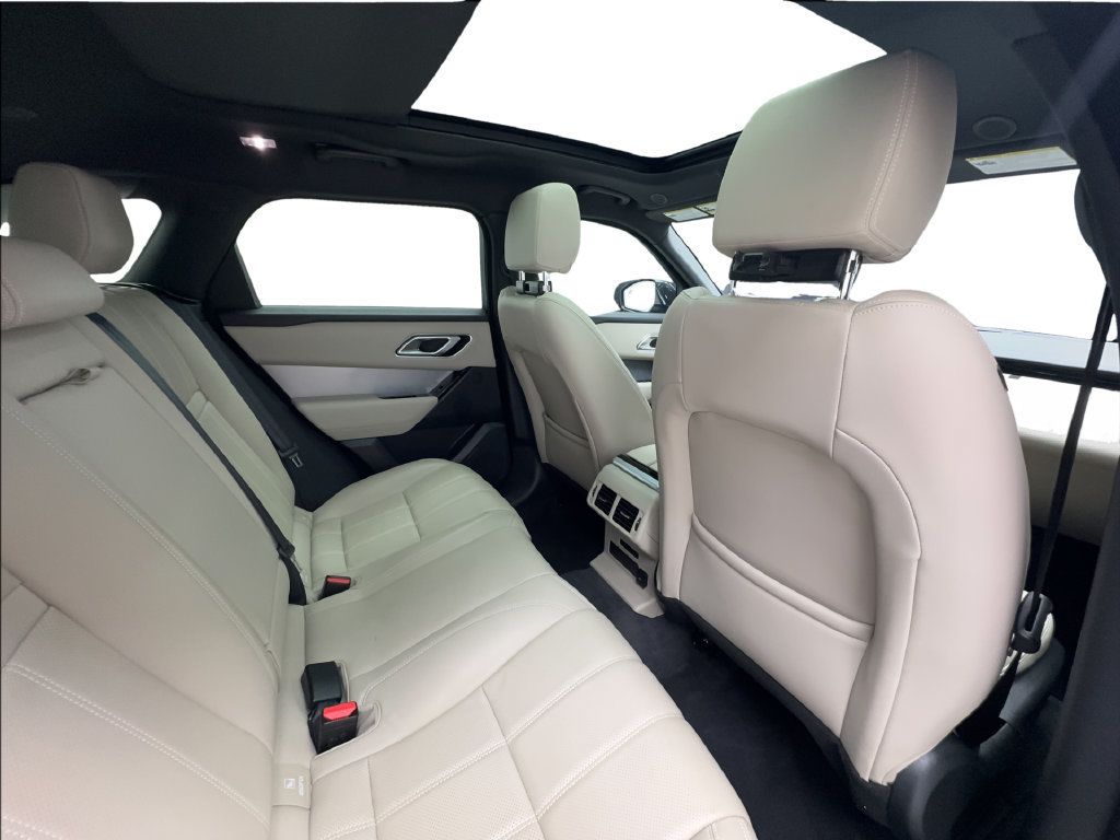 Used 2023 Land Rover Range Rover Velar R-Dynamic S AWD/4WD image 29