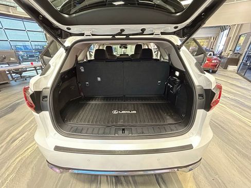 Used 2021 Lexus RX 350L Premium w/ Premium Package image 48