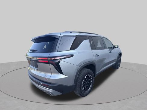 Used 2025 Chevrolet Traverse Z71 w/ Driver Confidence Package AWD/4WD image 5