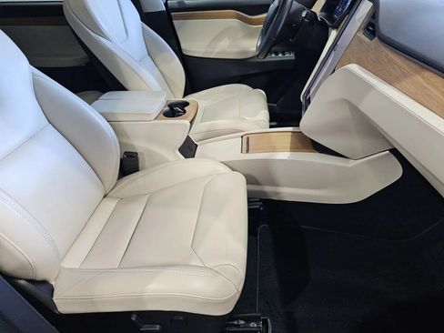 Used 2019 Tesla Model X AWD/4WD image 7