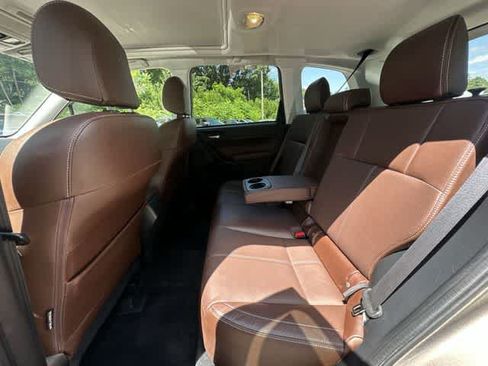 Used 2017 Subaru Forester 2.5i Touring AWD/4WD image 17
