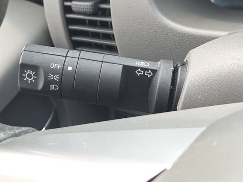 Used 2014 Nissan Frontier SV AWD/4WD image 37