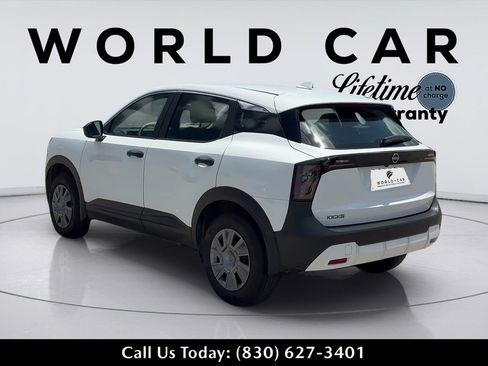 Used 2025 Nissan Kicks S FWD image 5