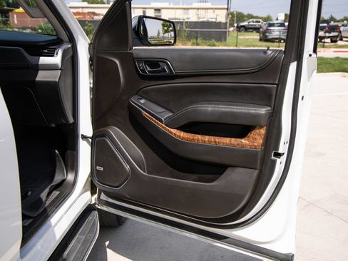 Used 2017 Chevrolet Tahoe Premier RWD image 23