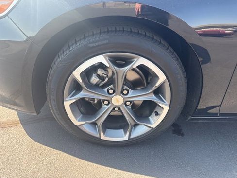 Used 2024 Chevrolet Malibu LT image 24