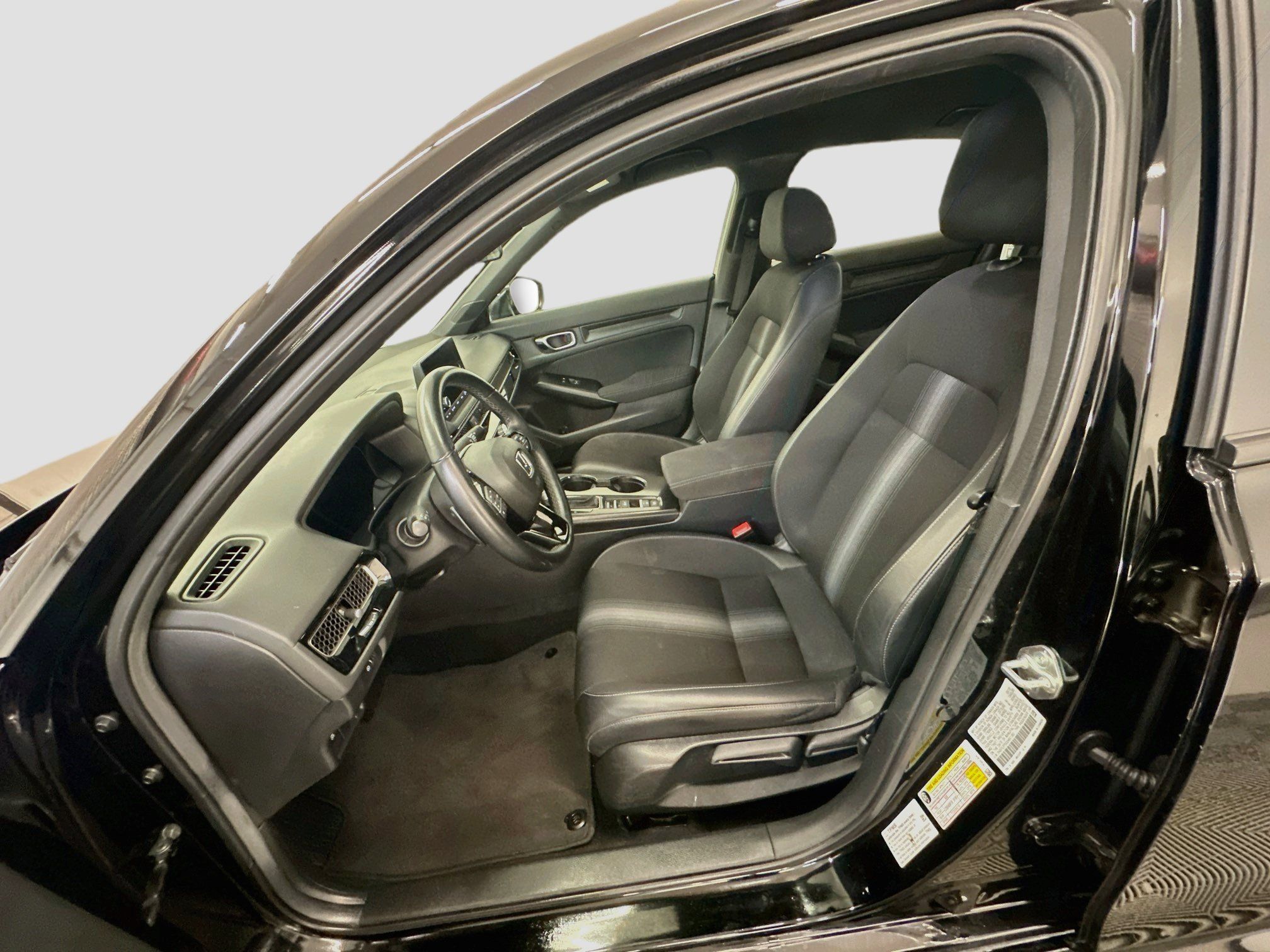 Used 2025 Honda Civic Sport image 13