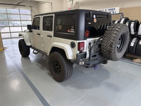 Used 2013 Jeep Wrangler Unlimited Sahara w/ Dual Top Group image 6