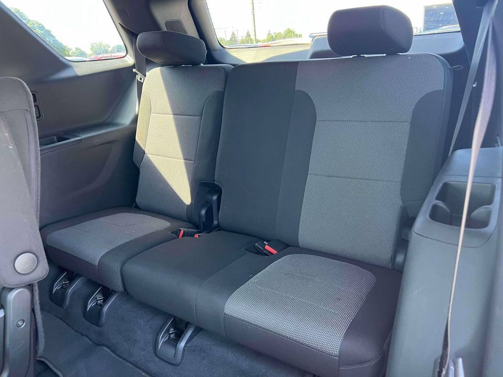 Used 2023 Chevrolet Traverse LT AWD/4WD image 16