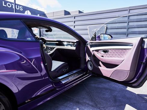 Used 2023 Bentley Continental GT Speed image 23