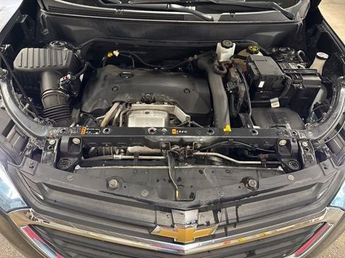 Used 2019 Chevrolet Equinox LT w/ Sun & Navigation Package AWD/4WD image 29
