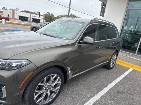 Used 2020 BMW X7 xDrive40i w/ Premium Package AWD/4WD image 11