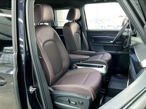 New 2025 Volkswagen ID. Buzz Pro S image 29