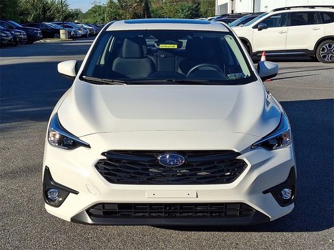 Used 2024 Subaru Impreza 2.0i Sport image 3