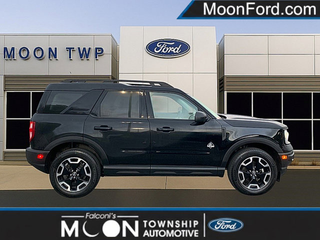Certified 2023 Ford Bronco Sport Outer Banks w/ Tech Package AWD/4WD image 1