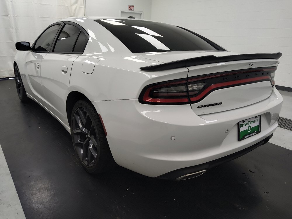 Used 2021 Dodge Charger SXT w/ Blacktop Package RWD image 5