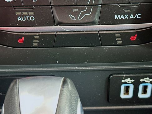 Used 2021 Ford EcoSport SE image 19