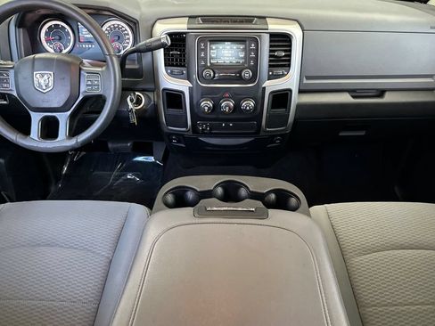 Used 2017 RAM 3500 SLT RWD image 13