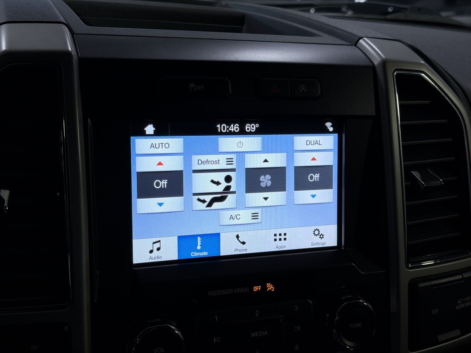 Used 2018 Ford F150 Lariat AWD/4WD image 21