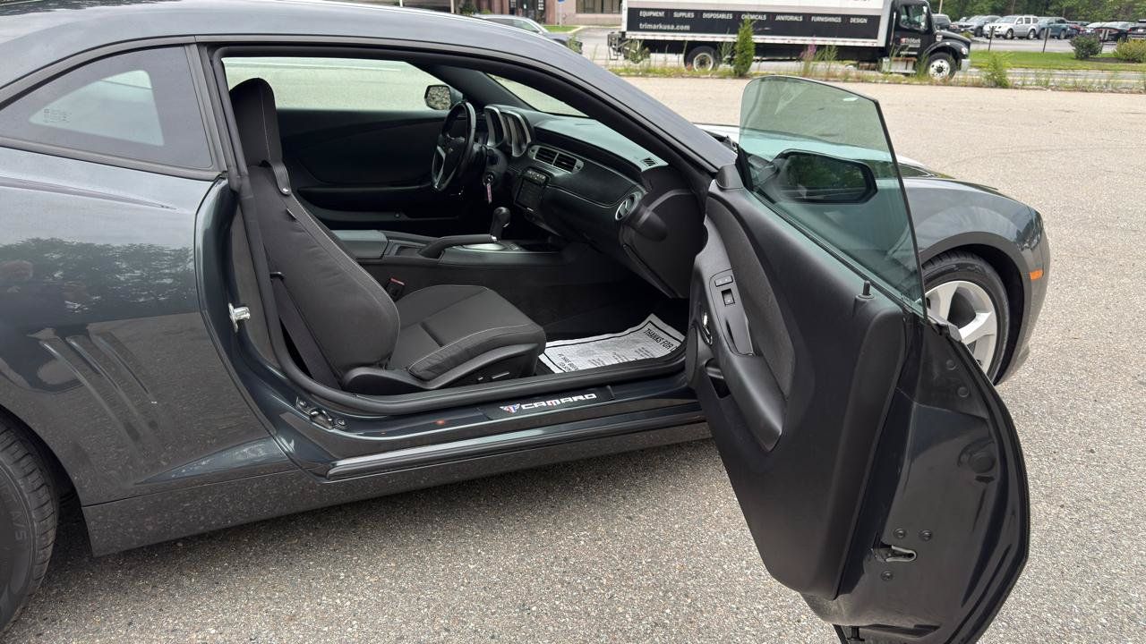 Used 2015 Chevrolet Camaro LT w/ RS Package RWD image 37