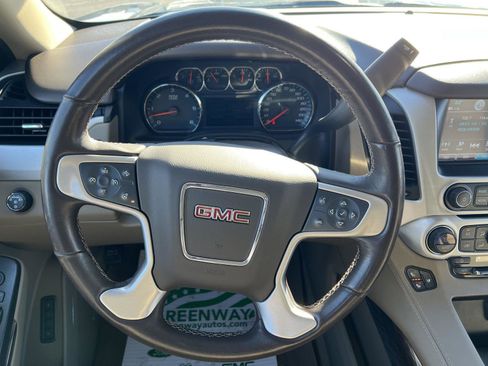 Used 2020 GMC Yukon XL SLT image 24