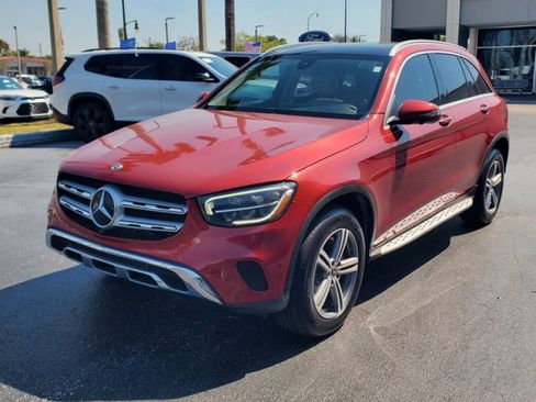 Used 2021 Mercedes-Benz GLC 300 GLC 300 SUV image 2