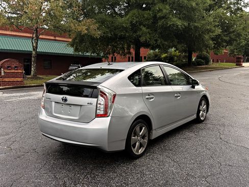 Used 2013 Toyota Prius Five FWD image 5