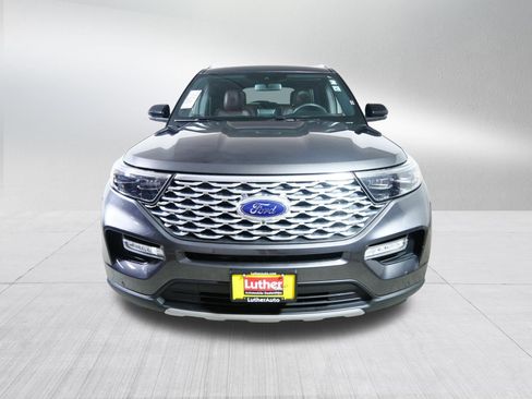 Used 2020 Ford Explorer Platinum w/ Premium Technology Package AWD/4WD image 2