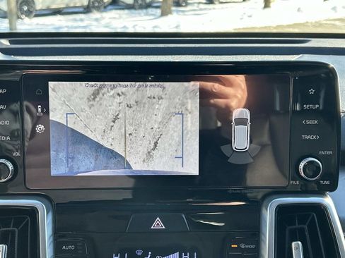 Certified 2022 Kia Sorento SX image 28