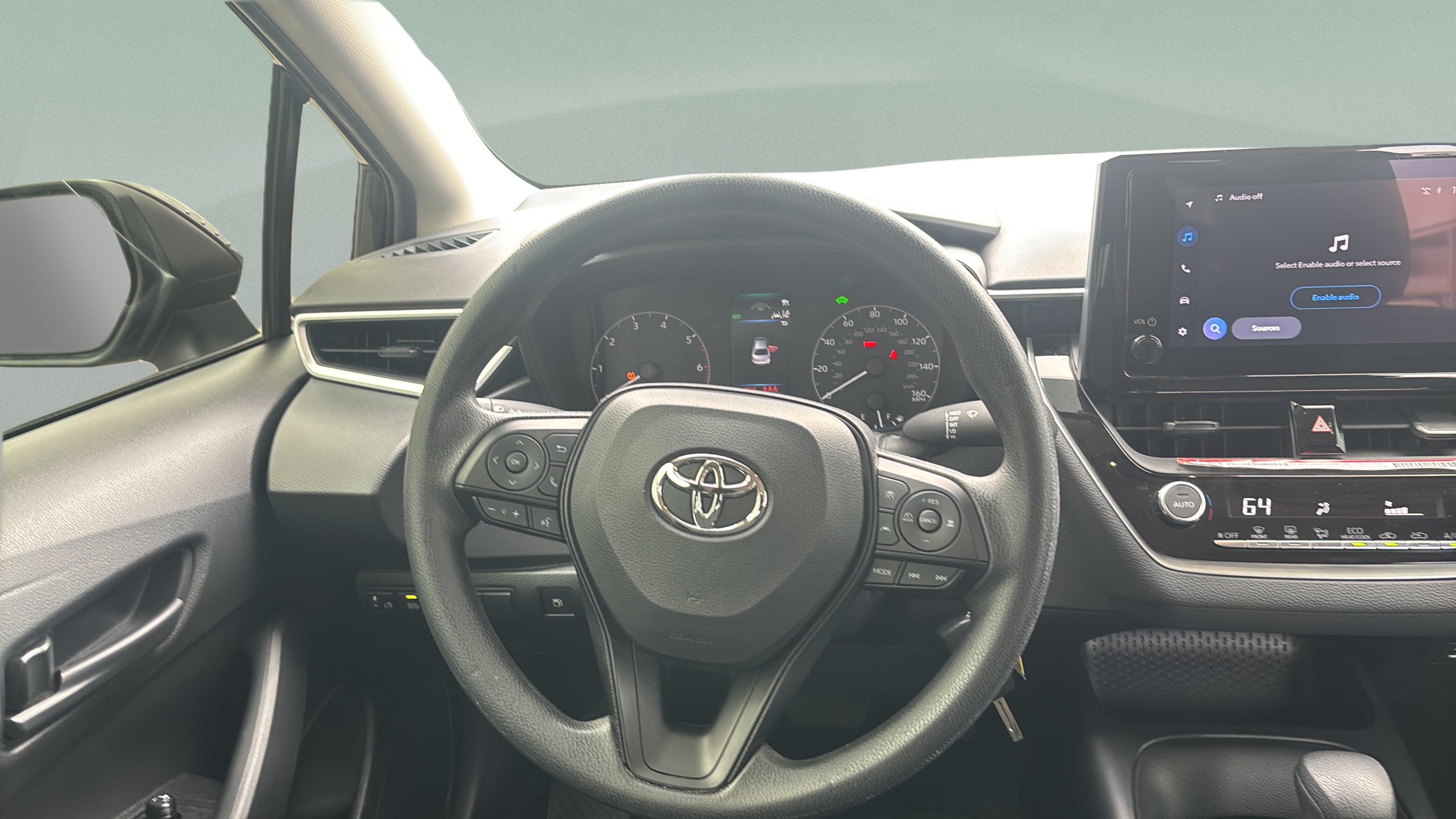 Used 2025 Toyota Corolla LE FWD image 24