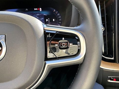 Certified 2026 Volvo XC60 B5 Plus w/ Protection Package Premier image 11