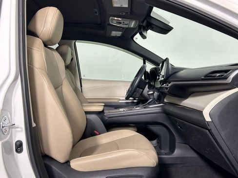 Used 2021 Toyota Sienna XLE image 10