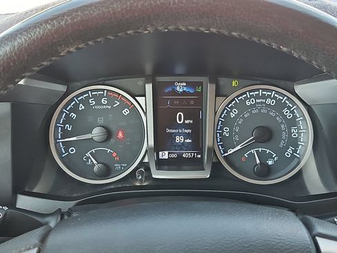 Used 2022 Toyota Tacoma SR5 RWD image 18