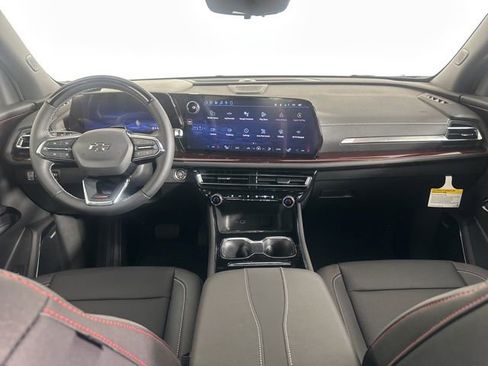 New 2026 Chevrolet Traverse Z71 w/ Enhanced Driving Package AWD/4WD image 16