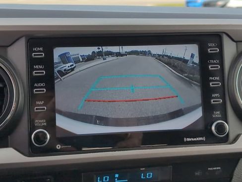 Used 2021 Toyota Tacoma SR5 image 18