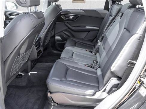 Used 2023 Audi Q7 2.0T Premium Plus w/ Premium Plus Package AWD/4WD image 23