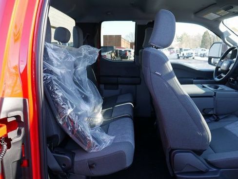 New 2026 Ford F250 XLT w/ FX4 Off-Road Package AWD/4WD image 22