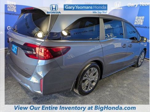 Certified 2025 Honda Odyssey Touring image 7